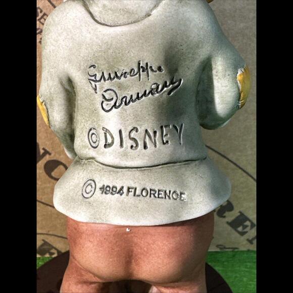 RARE! Walt Disney & Giuseppe Armani ~ Snow White SNEEZY Figurine 6.5" ~ in Box - Picture 7 of 9